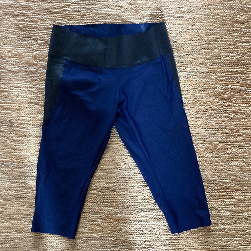 NEW !!  ADAY NAVY and black  BIKE SHORTS size small